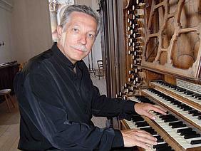 Organist Christian Bacheley
