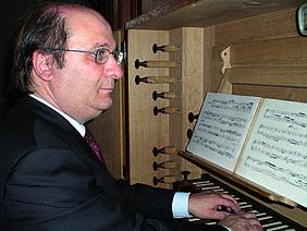Der italienische Organist Ennio Cominetti spielt am Samstag, 27. August, im Eichstätter Dom. pde-Foto: privat
